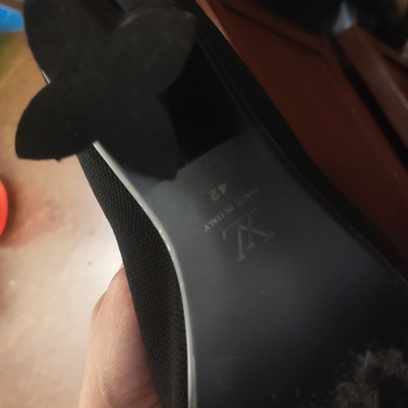 Louis Vuitton heels - Picture 3 of 5